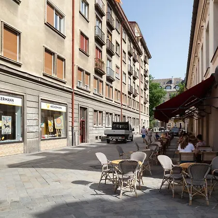 Apartment Feel Like At Strakova - Hearth Of The City Center *